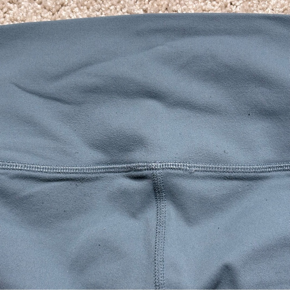 Alo Yoga AirBrush Leggings - Picture 7 of 8